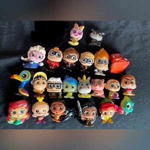 22 piece Disney doorables bundle❤️❤️